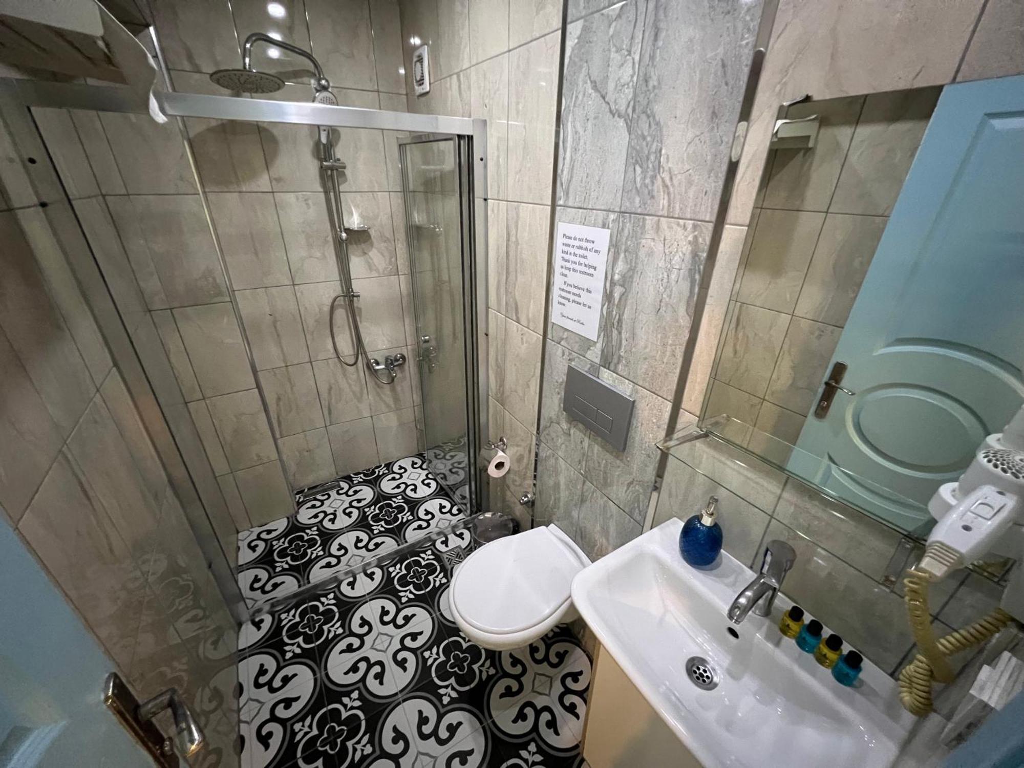 Rodin Hostel Isztambul Kültér fotó