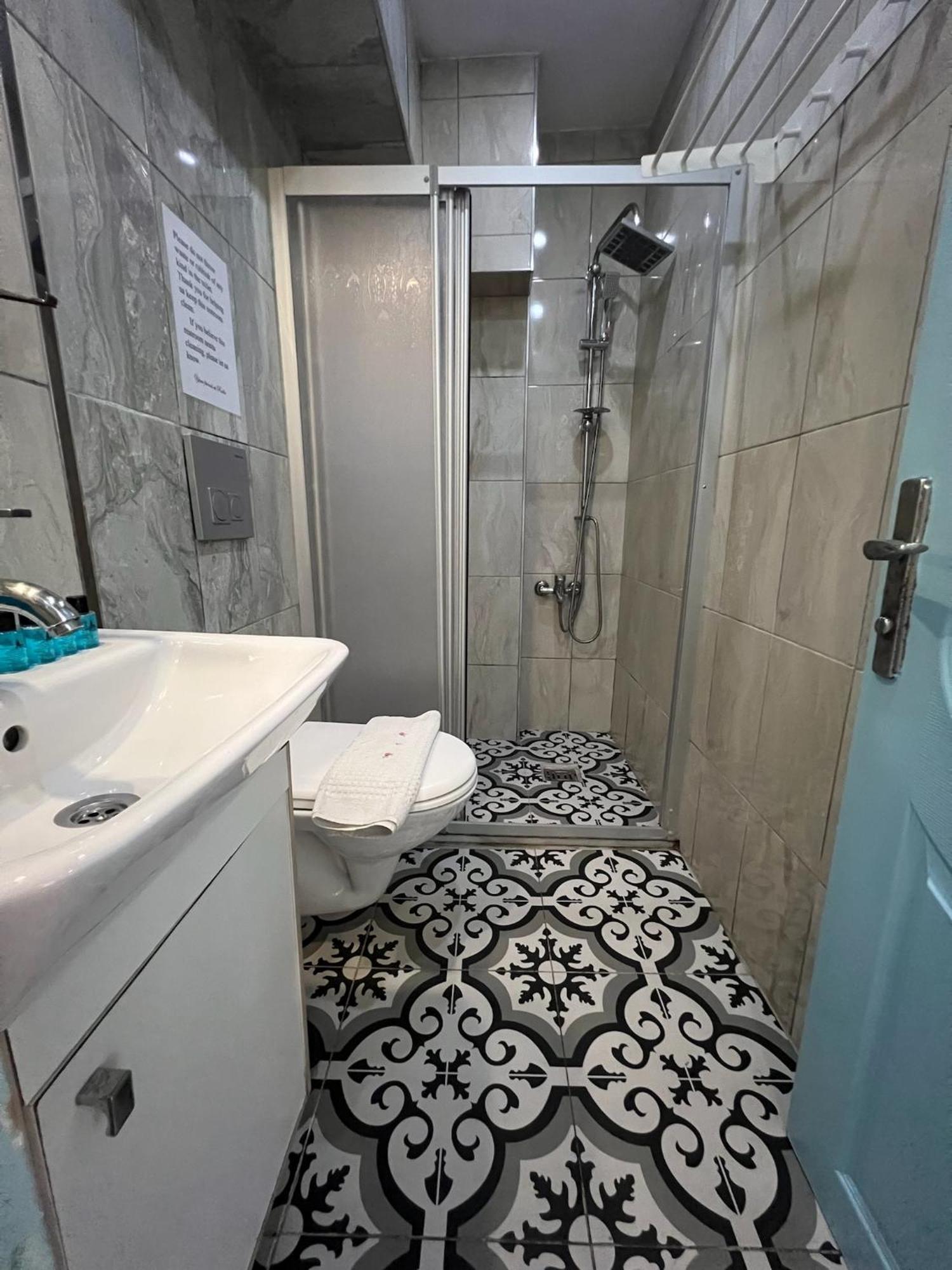 Rodin Hostel Isztambul Kültér fotó